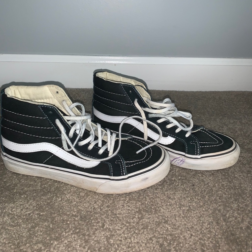 Women’s Size 7 Vans SK8-HI Shoes